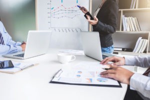 インスタグラムの利用者数|企業担当者が必ず覚えておきたい基礎情報
