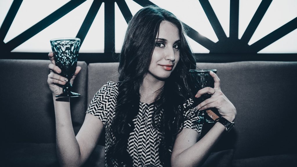 インフルエンサー(インスタグラマー)のフォロワー買いとは？調べる方法を解説