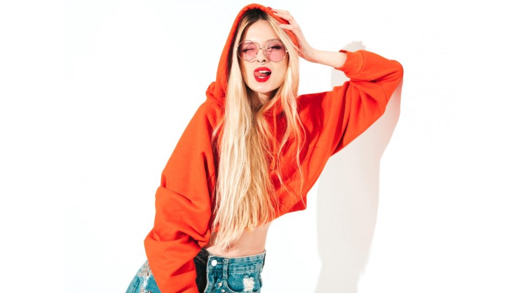 young-teen-fashion-model-woman