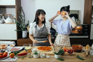 人気の料理系TikTokインフルエンサー(TikToker)5名と企業タイアップ事例
