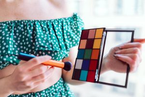 【コスメ編】リールを活用した人気インスタグラマーの企業タイアップ事例5選