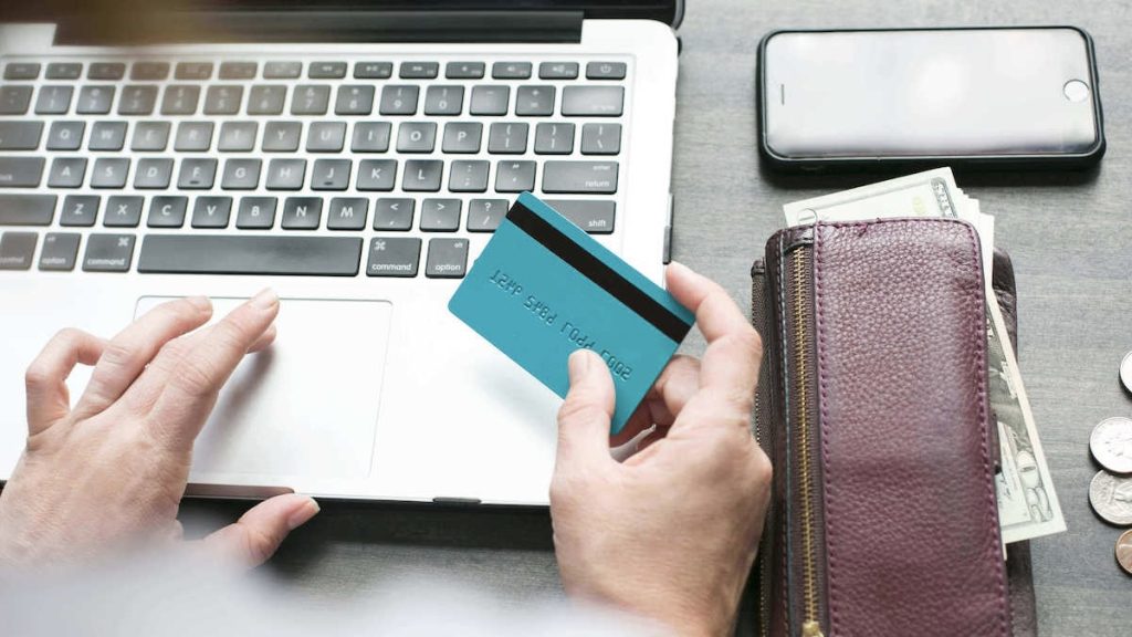 the-ranking-of-product-purchase-with-sns 2