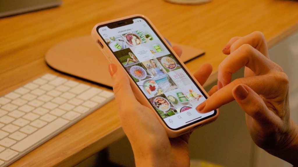 instagramer-questionnaire-pr-work-top