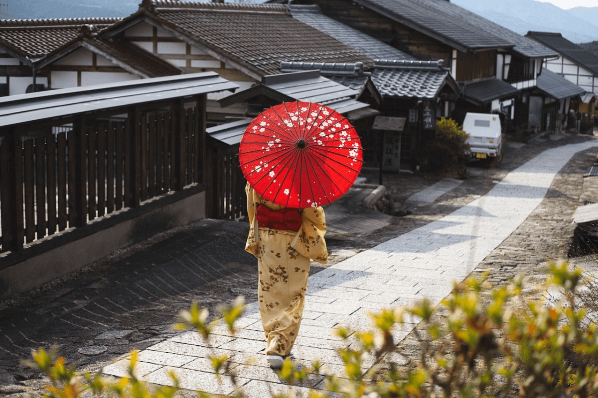 woman-wearing-a-kimono