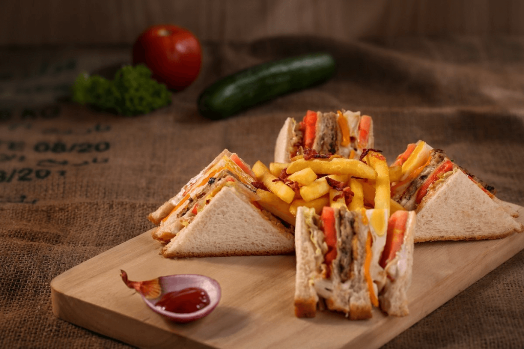 sandwich-and-fries