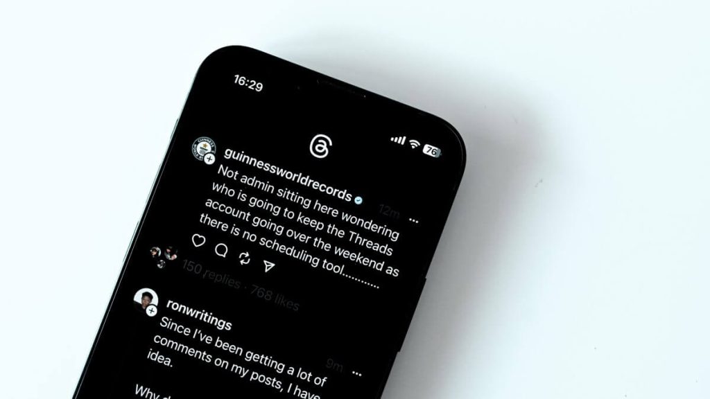 news-threads-timeline-update-top