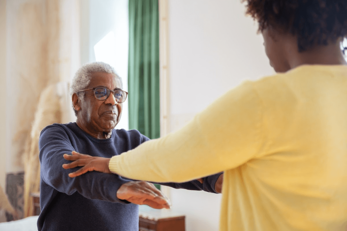 old-man-doing-exercise