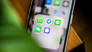 【最新ニュース】LINE OpenChatのAIメッセージ要約機能「メッセージサマリー」の提供開始!長時間の会話の要約が可能に