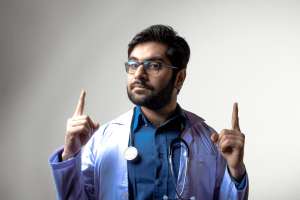 学生から人気を集めるKOL5選|インフルエンサーとの違いも解説!