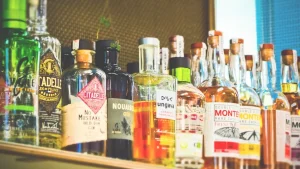 お酒・アルコール関連のX(旧Twitter)アカウント運用の注意点と成功事例5選