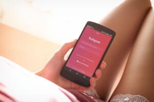 【最新ニュース】Instagram、友達が「いいね!」やコメントをした投稿を、Reelsに表示する機能を追加
