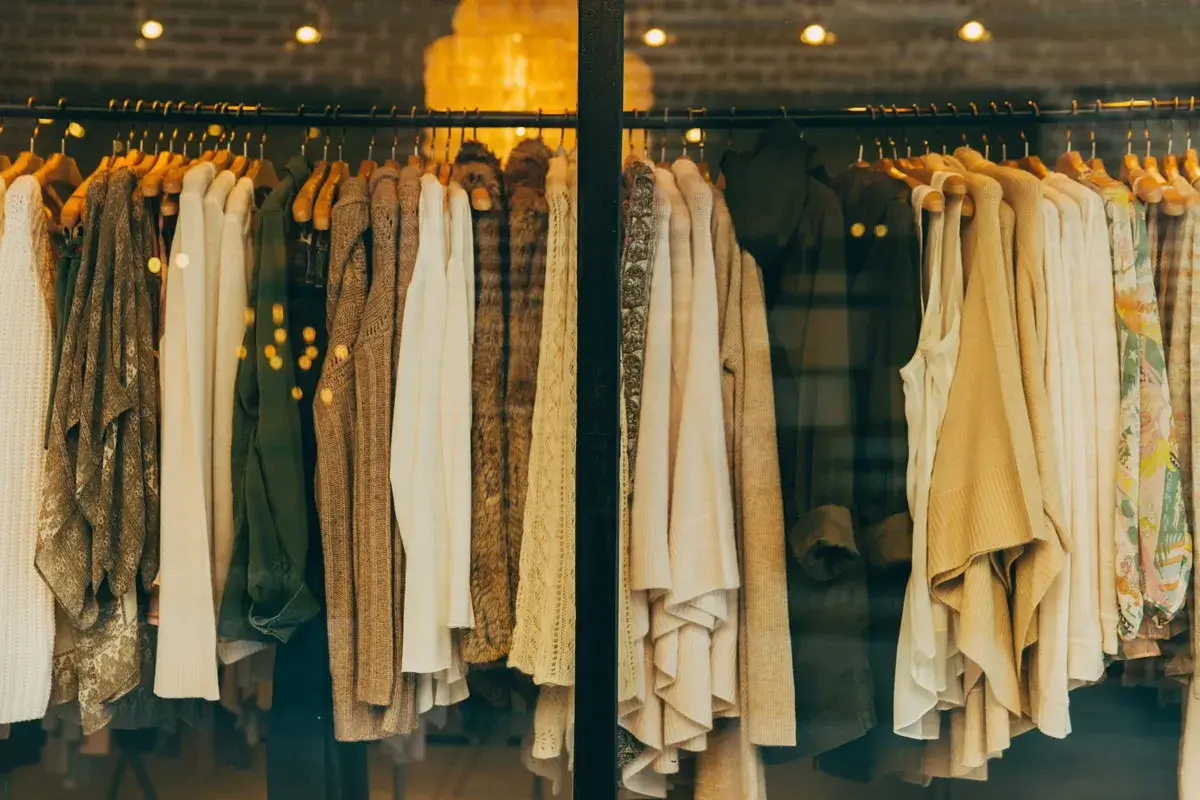 fashion-sns-marketing-success-case-2025