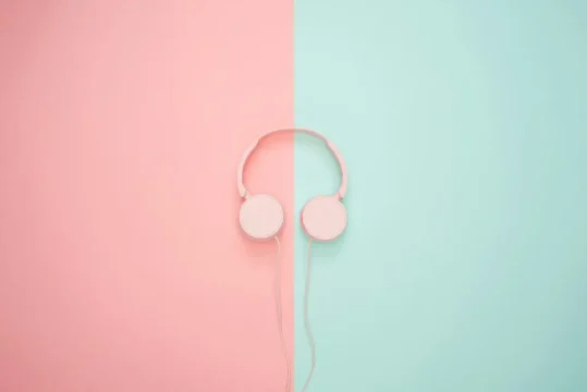 【2026年夏】Instagramストーリーズ・リールでおすすめの曲は？人気曲ランキングBEST10！